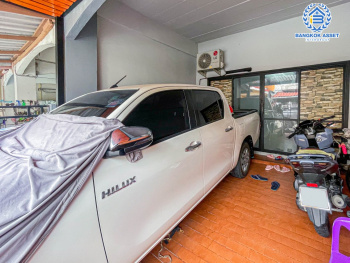 *****ทาวน์เฮ้าส์มือสอง นนทบุรี ม.ปิยวรารมย์3 บ้านกล้วย-ไทรน้อย เนื้อที่ 16 ตร.ว. ฟังก์ชัน 2 ห้องนอน 2 ห้องน้ำ 1 ที่จอดรถ สภาพภายในสวย ในราคาสุดคุ้ม ฟรี! เครื่องปรับอากาศ 2 เครื่อง บนทำเลแห่งการเดินทาง เชื่อมต่อถนนกาญจนาภิเษก, ถนนบ้านกล้วย-ไทรน้อย, ถนนรัตนาธิเบศร์ จองเลย!