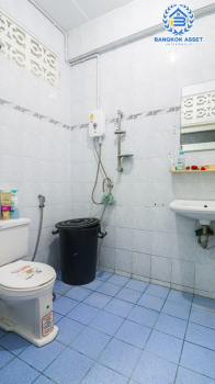 *****ทาวน์เฮ้าส์มือสอง ม.เรวดี3 รัตนาธิเบศร์ เนื้อที่กว้าง 25 ตารางวา สะอาด สภาพดี พร้อมขาย กับฟังก์ชัน 3 ห้องนอน 2 ห้องน้ำ 1 ที่จอดรถ พิเศษฟรี! 2 เครื่องปรับอากาศ ทำเลทอง โครงการติดถนนใหญ่ เดินทางสะดวก ใกล้โครงการรถไฟฟ้าสายสีม่วง "สถานีกระทรวงสาธารณสุข" และห้างสรรพสินค้า "เซ็นทรัลรัตนาธิเบศร์"