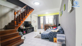 *****ทาวน์เฮ้าส์มือสอง ม.เรวดี3 รัตนาธิเบศร์ เนื้อที่กว้าง 25 ตารางวา สะอาด สภาพดี พร้อมขาย กับฟังก์ชัน 3 ห้องนอน 2 ห้องน้ำ 1 ที่จอดรถ พิเศษฟรี! 2 เครื่องปรับอากาศ ทำเลทอง โครงการติดถนนใหญ่ เดินทางสะดวก ใกล้โครงการรถไฟฟ้าสายสีม่วง "สถานีกระทรวงสาธารณสุข" และห้างสรรพสินค้า "เซ็นทรัลรัตนาธิเบศร์"