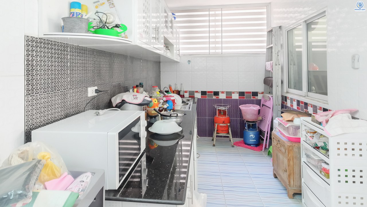 *****ทาวน์เฮ้าส์มือสองนนทบุรี ม.ปริญลักษณ์ไลท์ ราชพฤกษ์-พระราม5 ต่อเติมครบ พร้อมอยู่ บนเนื้อที่ 19.4 ตร.ว. ฟังก์ชัน 3 ห้องนอน 2 ห้องน้ำ 2 ที่จอดรถ ทำเลดีที่สุด ติด ถ.ราชพฤกษ์ ใกล้รถไฟฟ้าสายสีม่วง "สถานีบางรักน้อยท่าอิฐ" และทางด่วน "ศรีรัช" ในราคาพิเศษสุด!