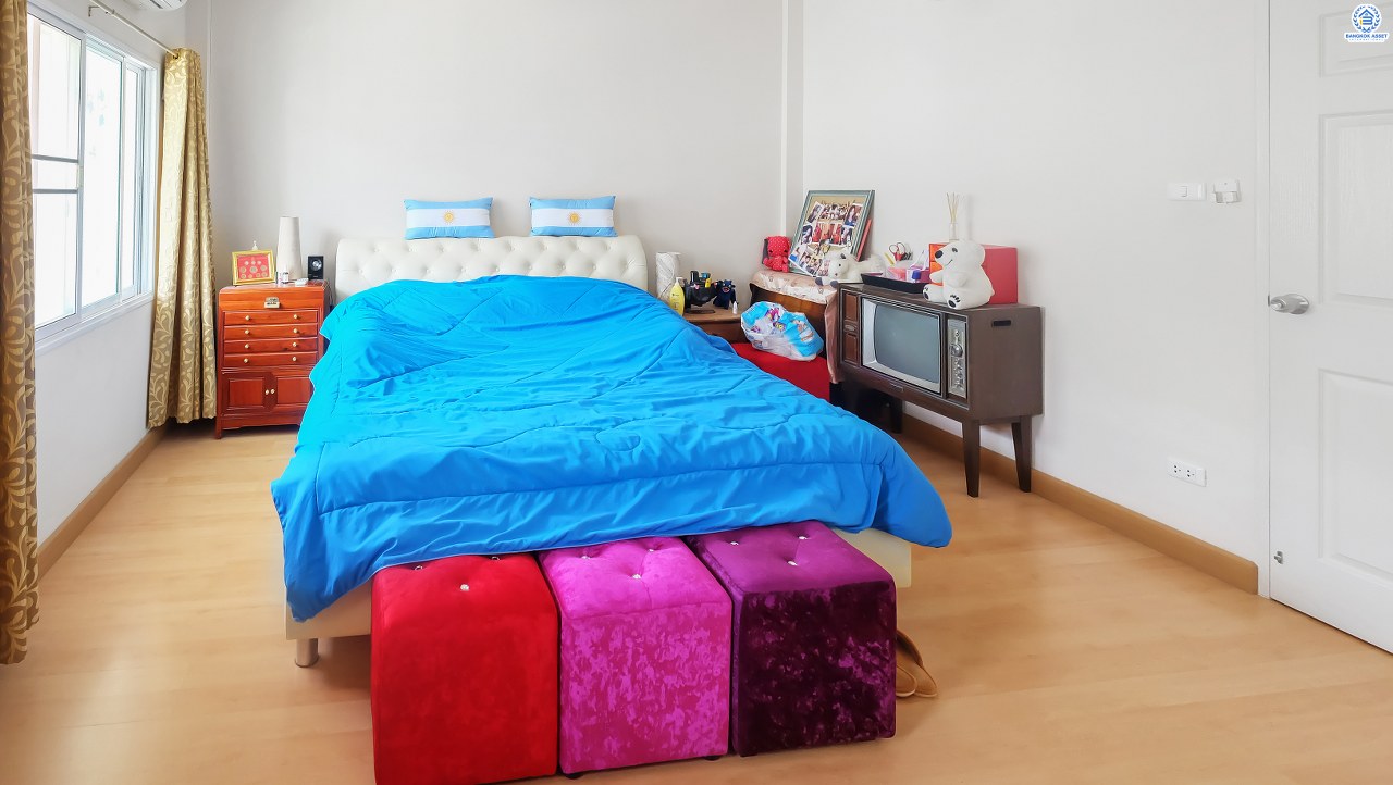 *****ทาวน์เฮ้าส์มือสองนนทบุรี ม.ปริญลักษณ์ไลท์ ราชพฤกษ์-พระราม5 ต่อเติมครบ พร้อมอยู่ บนเนื้อที่ 19.4 ตร.ว. ฟังก์ชัน 3 ห้องนอน 2 ห้องน้ำ 2 ที่จอดรถ ทำเลดีที่สุด ติด ถ.ราชพฤกษ์ ใกล้รถไฟฟ้าสายสีม่วง "สถานีบางรักน้อยท่าอิฐ" และทางด่วน "ศรีรัช" ในราคาพิเศษสุด!