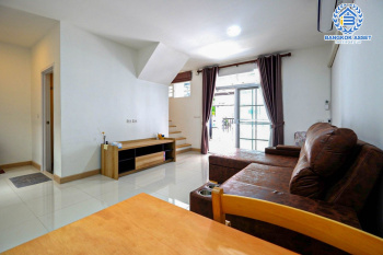 *****ทาวน์เฮ้าส์มือสอง นนทบุรี ม.กัสโต้ ราชพฤกษ์-พระราม5 บนเนื้อที่ 17.9 ตร.ว. ฟังก์ชัน 3 ห้องนอน 2 ห้องน้ำ 2 ที่จอดรถ ต่อเติมจัดเต็ม พร้อมเข้าอยู่ได้เลย ตั้งบนทำเลเดินทางสะดวก เพียง 15 นาทีก็ถึงรถไฟฟ้าสายสีม่วง "สถานีแยกติวานนท์" ใกล้เซ็นทรัล รัตนาธิเบศร์ และทางด่วน "ศรีรัชใหม่"