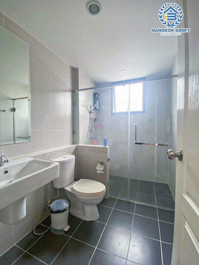 *****บ้านเดี่ยวมือสอง นนทบุรี ม.เซนโทร เวสต์เกต กาญจนาภิเษก บ้านคุณภาพจากแบรนด์ AP เนื้อที่มากถึง 51 ตร.ว. ฟังก์ชัน 3 ห้องนอน 3 ห้องน้ำ 2 ที่จอดรถ สภาพสวย พร้อมอยู่ แถมฟรี! เครื่องปรับอากาศ 4 เครื่อง บนทำเลดี ใกล้เซ็นทรัลเวสต์เกต และรถไฟฟ้าสายสีม่วง "สถานีคลองบางไผ่" และจุดขึ้นทางด่วน "งามวงศ์วาน"