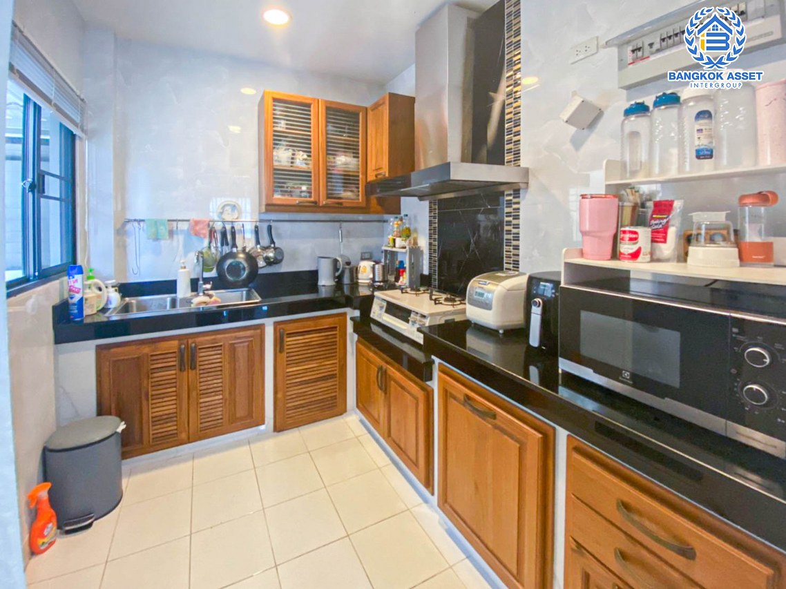 *****บ้านเดี่ยวมือสอง นนทบุรี ม.เซนโทร เวสต์เกต กาญจนาภิเษก บ้านคุณภาพจากแบรนด์ AP เนื้อที่มากถึง 51 ตร.ว. ฟังก์ชัน 3 ห้องนอน 3 ห้องน้ำ 2 ที่จอดรถ สภาพสวย พร้อมอยู่ แถมฟรี! เครื่องปรับอากาศ 4 เครื่อง บนทำเลดี ใกล้เซ็นทรัลเวสต์เกต และรถไฟฟ้าสายสีม่วง "สถานีคลองบางไผ่" และจุดขึ้นทางด่วน "งามวงศ์วาน"