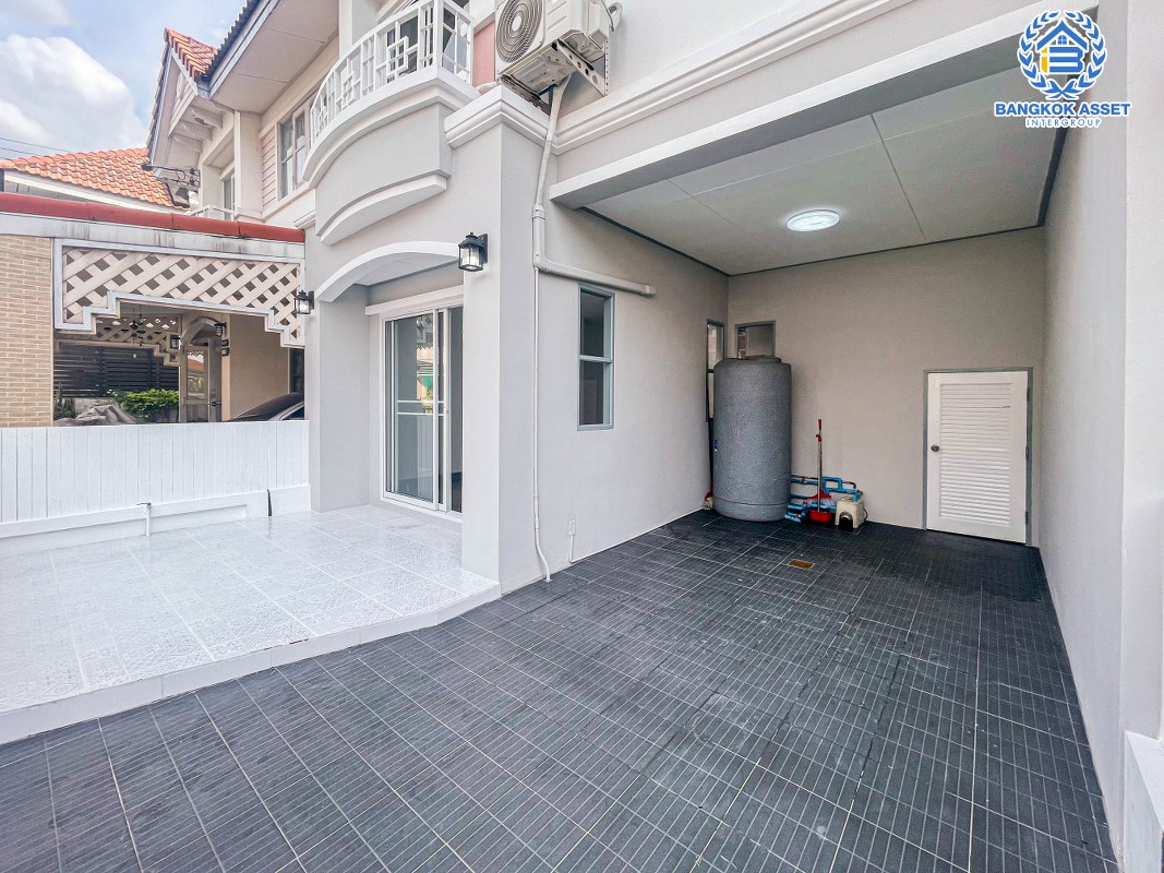 *****ทาวน์เฮ้าส์มือสองนนทบุรี ม.เปี่ยมสุข รัตนาธิเบศร์34 เนื้อที่ 19.5 ตร.ว บ้านสวยมีสไตล์ สีสวยงาม พร้อมฟังก์ชัน 3 ห้องนอน 2 ห้องน้ำ 1 ที่จอดรถ ทำเลทอง เดินทางสะดวก เชื่อมต่อถนนรัตนาธิเบศร์, ถนนสนามบินน้ำ, ถนนสนามบินเลี่ยงเมืองนนทบุรี ใกล้โครงการรถไฟฟ้าสายสีม่วง "สถานีสะพานพระนั่งเกล้า"