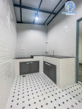 *****ทาวน์เฮ้าส์มือสองนนทบุรี ม.เปี่ยมสุข รัตนาธิเบศร์34 เนื้อที่ 19.5 ตร.ว บ้านสวยมีสไตล์ สีสวยงาม พร้อมฟังก์ชัน 3 ห้องนอน 2 ห้องน้ำ 1 ที่จอดรถ ทำเลทอง เดินทางสะดวก เชื่อมต่อถนนรัตนาธิเบศร์, ถนนสนามบินน้ำ, ถนนสนามบินเลี่ยงเมืองนนทบุรี ใกล้โครงการรถไฟฟ้าสายสีม่วง "สถานีสะพานพระนั่งเกล้า"