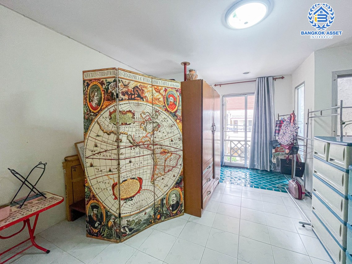 *****ทาวน์โฮมมือสองกรุงเทพฯ ม.บ้านริมสวน ดอนเมือง #หลังมุม เนื้อที่เยอะถึง 22.5 ตร.ว. ฟังก์ชัน 3 ห้องนอน 3 ห้องน้ำ 1 ที่จอดรถ บนทำเลเชื่อมต่อ ถ.แจ้งวัฒนะ, ถ.สรงประภา, ถ.กำแพงเพชร 6 ใกล้ทางด่วน "อุตราภิมุข" และรถไฟฟ้าสายสีแดง "สถานีหลักสี่"