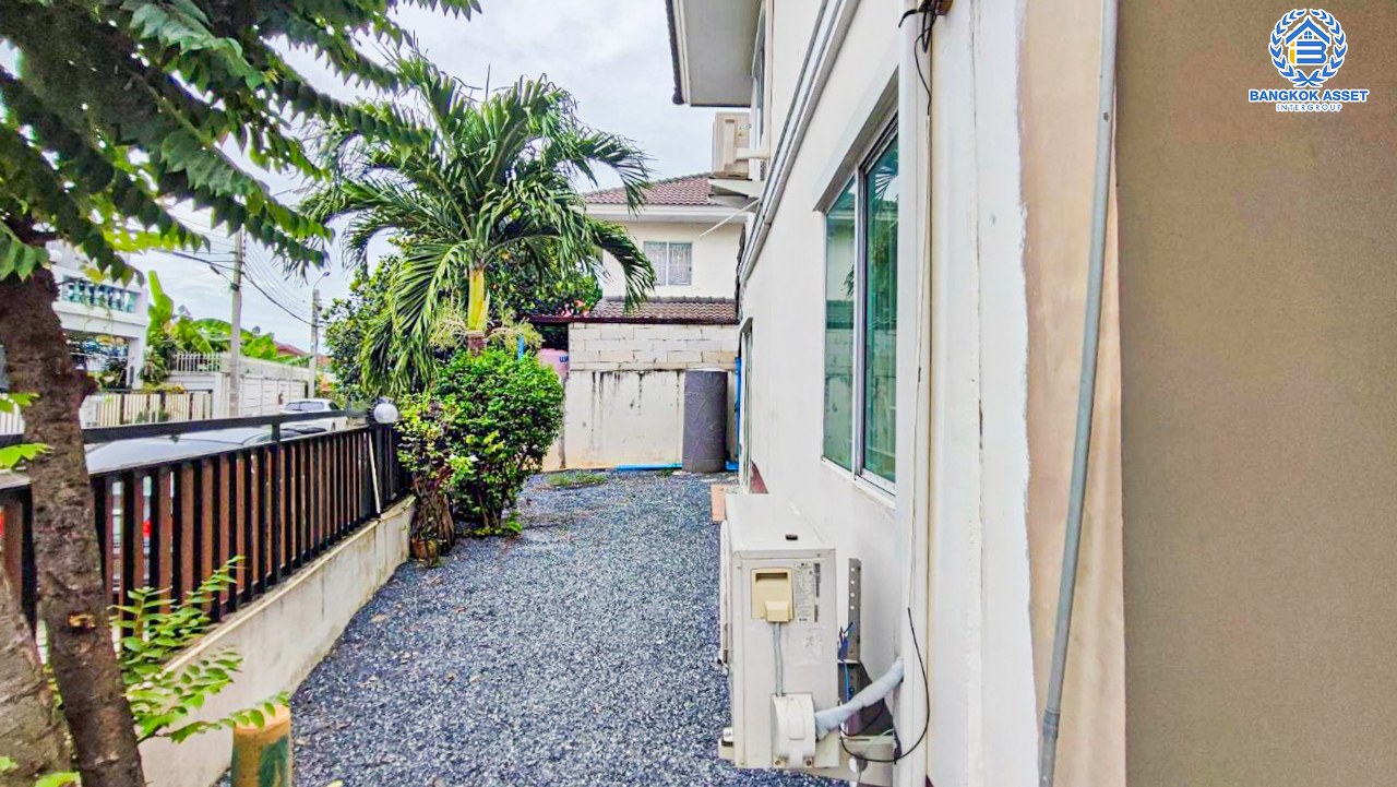 *****ทาวน์เฮ้าส์มือสองนนทบุรี โครงการ พฤกษาวิลล์28 วงแหวน-รัตนาธิเบศร์ หลังมุม เนื้อที่เยอะเกือบเท่าบ้านแฝดถึง 34.7 ตร.ว. ฟังก์ชัน 3 ห้องนอน 2 ห้องน้ำ 1 ที่จอดรถ แถมฟรี! 4 เครื่องปรับอากาศ บนทำเลเยี่ยม 8 นาทีก็ถึงรถไฟฟ้าสายสีม่วง "สถานีตลาดบางใหญ่" และทางด่วน