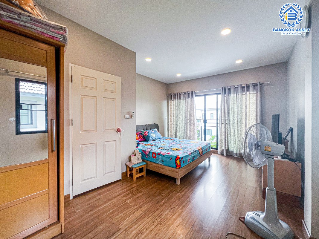 *****บ้านเดี่ยวมือสองกรุงเทพมหานคร จากโครงการสกาย ดอนเมือง-สรงประภา เนื้อที่ 52 ตร.ว บ้านสภาพดี ใหม่ พร้อมเข้าอยู่ ฟังก์ชัน 3 ห้องนอน 3 ห้องน้ำ 2 ที่จอดรถ พิเศษฟรี! 4 เครื่องปรับอากาศ ทำเลทอง! เดินทางสะดวก ใกล้สนามบินดอนเมืองและโครงกาารรถไฟฟ้าสายสีแดง "สถานีดอนเมือง"