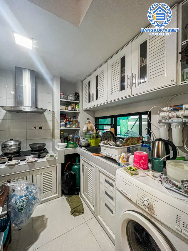 *****ทาวน์โฮมมือสองกรุงเทพมหานคร โครงการ บ้านใหม่2 พุทธบูชา เนื้อที่ 19.6 ตร.ว. ฟังก์ชัน 3 ห้องนอน 3 ห้องน้ำ 2 ที่จอดรถ บ้านใกล้สวน อยู่ต้นซอย ตกแต่งพร้อมอยู่ บนทำเลเชื่อมต่อถนนพุทธบูชา, ถนนประชาอุทิศ, ถนนพระะราม2 ใกล้จุดขึ้นทางด่วน "สุขสวัสดิ์" จองเลย!