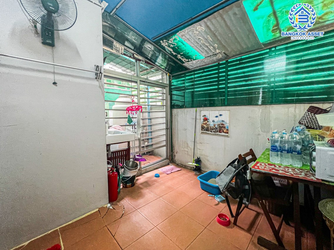 *****ทาวน์โฮมมือสองกรุงเทพมหานคร โครงการ บ้านใหม่2 พุทธบูชา เนื้อที่ 19.6 ตร.ว. ฟังก์ชัน 3 ห้องนอน 3 ห้องน้ำ 2 ที่จอดรถ บ้านใกล้สวน อยู่ต้นซอย ตกแต่งพร้อมอยู่ บนทำเลเชื่อมต่อถนนพุทธบูชา, ถนนประชาอุทิศ, ถนนพระะราม2 ใกล้จุดขึ้นทางด่วน "สุขสวัสดิ์" จองเลย!