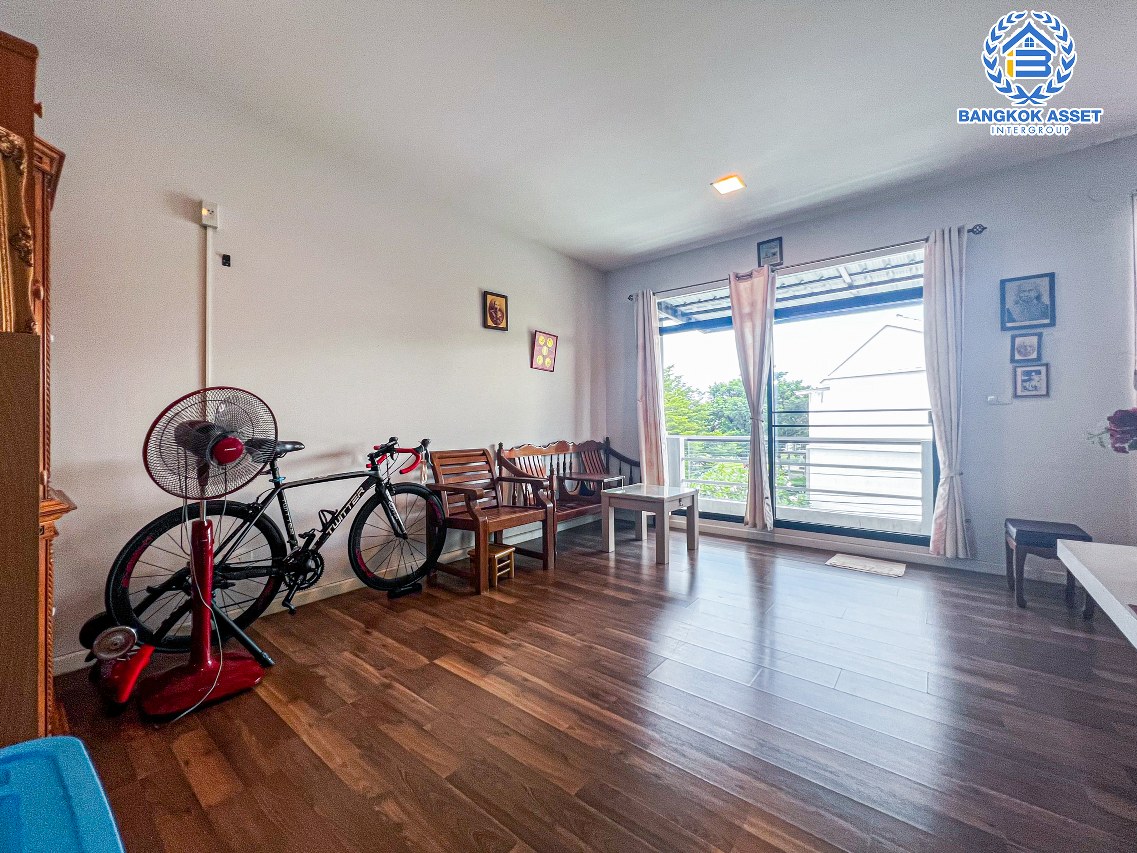 *****ทาวน์โฮมมือสองกรุงเทพมหานคร โครงการ บ้านใหม่2 พุทธบูชา เนื้อที่ 19.6 ตร.ว. ฟังก์ชัน 3 ห้องนอน 3 ห้องน้ำ 2 ที่จอดรถ บ้านใกล้สวน อยู่ต้นซอย ตกแต่งพร้อมอยู่ บนทำเลเชื่อมต่อถนนพุทธบูชา, ถนนประชาอุทิศ, ถนนพระะราม2 ใกล้จุดขึ้นทางด่วน "สุขสวัสดิ์" จองเลย!