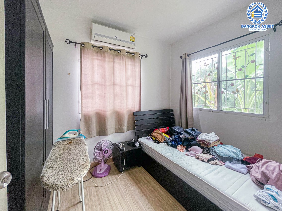 *****ทาวน์เฮ้าส์มือสองนนทบุรี โครงการ พฤกษา54 วงแหวนฯ-คลองถนน #หลังมุม เนื้อที่กว้างถึง 24.6 ตร.ว. ฟังก์ชัน 3 ห้องนอน 2 ห้องน้ำ 1 ที่จอดรถ มีพื้นที่บริเวณข้างบ้าน บนทำเลเยี่ยม เชื่อมต่อ ถนนกาญจนาภิเษก, ถนนรัตนาธิเบศร์ ใกล้รถไฟฟ้าสายม่วง "สถานีคลองบางไผ่" และทางด่วน