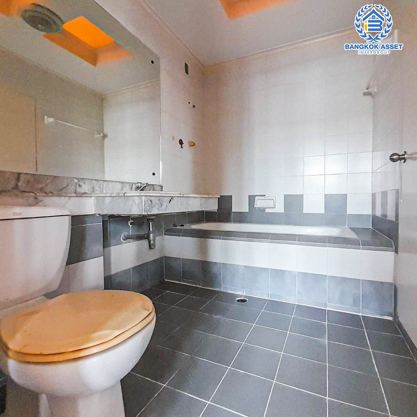 *****ทาวน์เฮ้าส์มือสองนนทบุรี โครงการ บุศรินทร์ วงแหวน-รัตนาธิเบศร์ เนื้อที่กว้างขวางถึง 26.2 ตร.ว. ฟังก์ชัน 3 ห้องนอน 2 ห้องน้ำ 2 ที่จอดรถ แถมฟรี! 1 เครื่องปรับอากาศ บนทำเลเดินทางสะดวก ใกล้รถไฟฟ้า "สถานีคลองบางไผ่" และจุดขึ้นทางด่วน "แจ้งวัฒนะ" จองเลย!