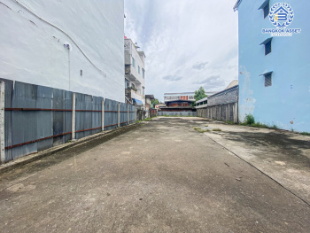 *****ที่ดินเปล่า โซนกรุงเทพมหานคร บนสุดยอดทำเล ติดถนนจรัญสนิทวงศ์ เนื้อที่กว้างขวางกว่า 110.8 ตร.ว. อยู่ในย่านธุรกิจ เหมาะสำหรับทำเปิดกิจการ เชื่อมต่อได้หลายเส้นทาง ทั้ง ถนนสิรินธร, ถนนพิบูลสงคราม ใกล้ MRT "สถานีบางขุนนนท์" และ "สถานีจรัญสนิทวงศ์13" ใกล้ทางด่วน "ศรีรัช"