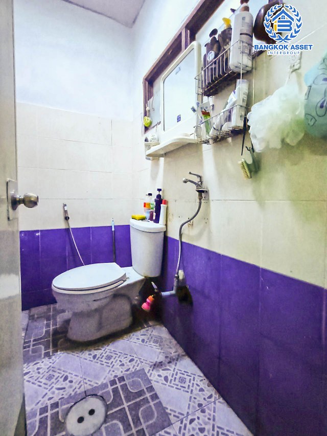 *****ทาวน์เฮ้าส์มือสองกรุงเทพมหานคร โครงการ ณัฐกานต์ พหลโยธิน #หลังมุม เนื้อที่กว้างขวางถึง 29.3 ตร.ว. พร้อมฟังก์ชัน 3 ห้องนอน 2 ห้องน้ำ 1 ที่จอดรถ บ้านสภาพดี บนทำเลใกล้สนามบินดอนเมือง เพียง 12 นาทีก็ถึงรถไฟฟ้าสายสีเขียว "สถานีสะพานใหม่" จองเลย!