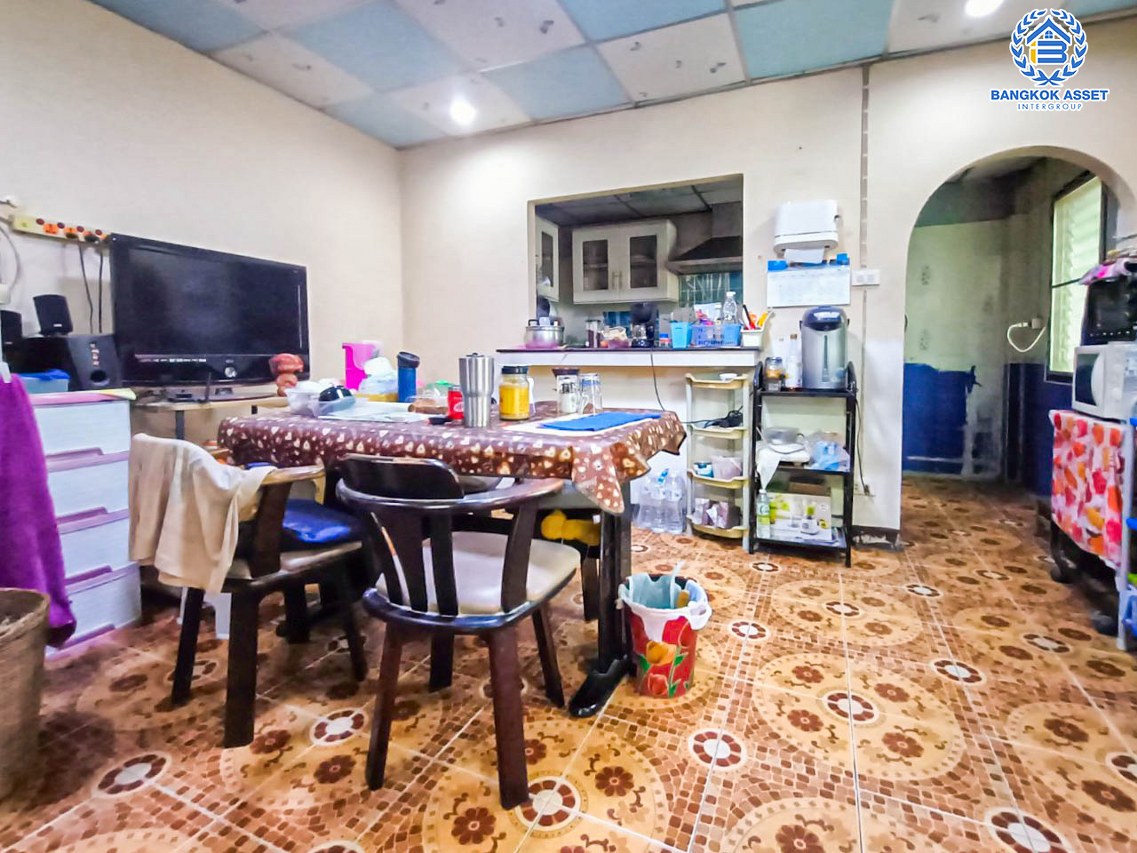 *****ทาวน์เฮ้าส์มือสองกรุงเทพมหานคร โครงการ ณัฐกานต์ พหลโยธิน #หลังมุม เนื้อที่กว้างขวางถึง 29.3 ตร.ว. พร้อมฟังก์ชัน 3 ห้องนอน 2 ห้องน้ำ 1 ที่จอดรถ บ้านสภาพดี บนทำเลใกล้สนามบินดอนเมือง เพียง 12 นาทีก็ถึงรถไฟฟ้าสายสีเขียว "สถานีสะพานใหม่" จองเลย!