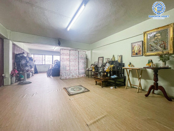 อาคารพาณิชย์มือสอง 4 ชั้น ติดถนนวงศ์สว่าง ทำเลดีตั้งอยู่บนย่านชุมชน เหมาะกับการลงทุนทำธุรกิจ ภายในสวยพร้อมเข้าอยู่ เนื้อที่ 15.50 ตร.ว. ฟังก์ชัน 4 ห้องนอน  เดินทางง่ายเข้า-ออกได้ทั้ง ถนนวงศ์สว่าง, รัตนาธิเบศร์, ถนนประชาชื่น ใกล้ทางด่วน "ศรีรัช"