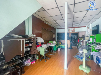 *****อาคารพาณิชย์มือสอง 4 ชั้น ติดถนนวงศ์สว่าง สภาพภายในสวย เนื้อที่ 15.50 ตร.ว. ฟังก์ชัน 4 ห้องนอน ทำเลดีตั้งอยู่บนย่านชุมชน เหมาะสำหรับการลงทุนทำธุรกิจ เดินทางง่ายเข้า-ออกได้ทั้ง ถนนวงศ์สว่าง, รัตนาธิเบศร์, ถนนประชาชื่น ใกล้ทางด่วน "ศรีรัช"