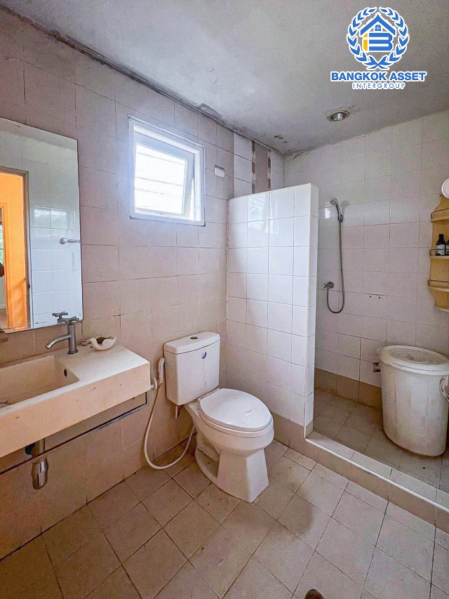 *****ทาวน์เฮ้าส์มือสองกรุงเทพมหานคร โครงการ เดอะคอนเนค7/2 ดอนเมือง-วิภาวดี เนื้อที่กว้าง 19.2 ตร.ว. ฟังก์ชัน 3 ห้องนอน 2 ห้องน้ำ 1 ที่จอดรถ แถมฟรี! 1 เครื่องปรับอากาศ บนทำเลเยี่ยม เพียง 15 นาทีก็ถึงรถไฟฟ้าสายสีแดง "สถานีดอนเมือง" ใกล้จุดขึ้นทางด่วน "ศรีสมาน" คุ้มสุดในย่าน!