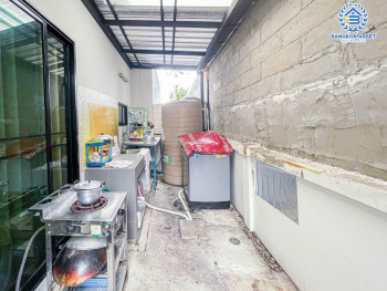 *****ทาวน์เฮ้าส์มือสอง โครงการ ธนาคลัสเตอร์ สถานีเซ็นทรัล-บางใหญ่ เนื้อที่ 22 ตร.ว. ฟังก์ชัน 3 ห้องนอน 3 ห้องน้ำ 2 ที่จอดรถ บ้านสวย มาพร้อมส่วนกลางโครงการครบครัน ใกล้ห้างสรรพสินค้าเซ็นทรัลเวสต์เกต ทำเลเดินทางง่าย เชื่อมต่อรถไฟฟ้าสายสีม่วง "สถานีคลองบางไผ่" และจุดขึ้นทางด่วน "กาญจนาภิเษก"