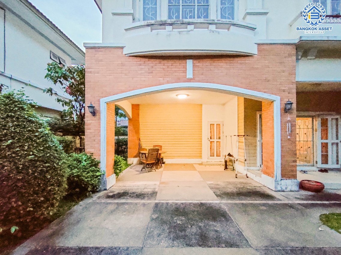 *****บ้านเดี่ยวมือสอง เมืองนนทบบุรี โครงการ เพอร์เฟคเพลส รัตนาธิเบศร์-ไทรม้า เนื้อที่กว้างเกือบ 60 ตร.ว. ฟังก์ชัน 3 ห้องนอน 3 ห้องน้ำ 2 ที่จอดรถ หน้าบ้านไม่ชนใคร มีความเป็นส่วนตัว แถมฟรี! เครื่องปรับอากาศ 2 เครื่อง พร้อมส่วนกลางครบครัน ทำเลดีเชื่อมสู่หลายเส้นทาง ใกล้รถไฟฟ้าสายสีม่วง "สถานีบางรักน้อยท่าอิฐ" และทางด่วน "ศรีรัช"