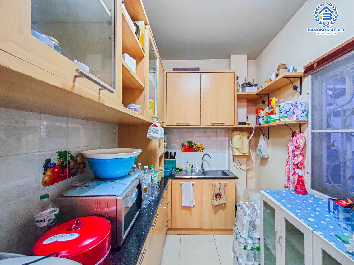 *****บ้านเดี่ยวมือสอง เมืองนนทบบุรี โครงการ เพอร์เฟคเพลส รัตนาธิเบศร์-ไทรม้า เนื้อที่กว้างเกือบ 60 ตร.ว. ฟังก์ชัน 3 ห้องนอน 3 ห้องน้ำ 2 ที่จอดรถ หน้าบ้านไม่ชนใคร มีความเป็นส่วนตัว แถมฟรี! เครื่องปรับอากาศ 2 เครื่อง พร้อมส่วนกลางครบครัน ทำเลดีเชื่อมสู่หลายเส้นทาง ใกล้รถไฟฟ้าสายสีม่วง "สถานีบางรักน้อยท่าอิฐ" และทางด่วน "ศรีรัช"