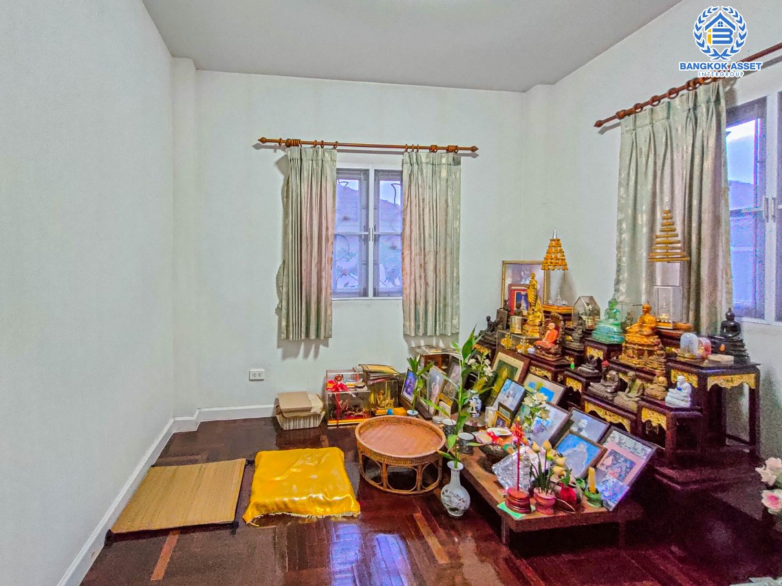 *****บ้านเดี่ยวมือสอง เมืองนนทบบุรี โครงการ เพอร์เฟคเพลส รัตนาธิเบศร์-ไทรม้า เนื้อที่กว้างเกือบ 60 ตร.ว. ฟังก์ชัน 3 ห้องนอน 3 ห้องน้ำ 2 ที่จอดรถ หน้าบ้านไม่ชนใคร มีความเป็นส่วนตัว แถมฟรี! เครื่องปรับอากาศ 2 เครื่อง พร้อมส่วนกลางครบครัน ทำเลดีเชื่อมสู่หลายเส้นทาง ใกล้รถไฟฟ้าสายสีม่วง "สถานีบางรักน้อยท่าอิฐ" และทางด่วน "ศรีรัช"