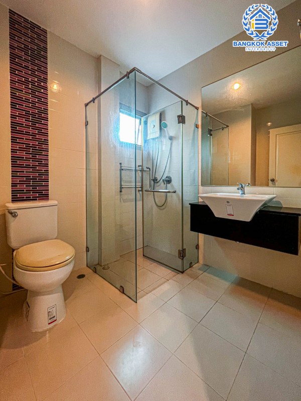 *****ทาวน์เฮ้าส์มือสองนนทบุรี โครงการ วิสต้า 180 รัชวิภา หลังมุม เนื้อที่ 40.2 ตร.ว ตกแต่งสวยงาม พร้อมเข้าอยู่ ฟังก์ชัน 3 ห้องนอน 3 ห้องน้ำ 2 ที่จอดรถ ของแถมเพียบ! จัดสวนด้านข้างร่มรื่น ทำเลเยี่ยม เข้า-ออกได้หลายทางทั้งถนนนครอินทร์, ถนนพิบูลสงคราม, ถนนกรุงเทพ-นนทบุรี ใกล้ทางด่วน "แยกประชานุกูล"