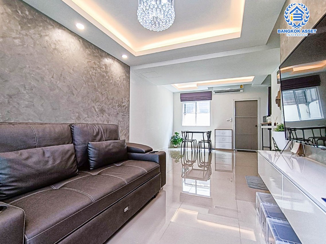 ทาวน์เฮ้าส์มือสองนนทบุรี โครงการ พฤกษาไพร์ม สถานีรถไฟฟ้าบางพลู-ราชพฤกษ์ เนื้อที่เกือบ 18 ตร.ว. ฟังก์ชัน 3 ห้องนอน 2 ห้องน้ำ 1 ที่จอดรถ แถมฟรี! 2 เครื่องปรับอากาศ 1 เครื่องทำน้ำอุ่น บนทำเลดี เพียง 8 นาทีก็ถึงรถไฟฟ้าสายสีม่วง "สถานีบางพลู" ใกล้จุดขึ้นทางด่วน "ศรีรัช" ราคาพิเศษ...