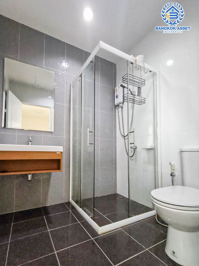 ทาวน์เฮ้าส์มือสองนนทบุรี โครงการ พฤกษาไพร์ม สถานีรถไฟฟ้าบางพลู-ราชพฤกษ์ เนื้อที่เกือบ 18 ตร.ว. ฟังก์ชัน 3 ห้องนอน 2 ห้องน้ำ 1 ที่จอดรถ แถมฟรี! 2 เครื่องปรับอากาศ 1 เครื่องทำน้ำอุ่น บนทำเลดี เพียง 8 นาทีก็ถึงรถไฟฟ้าสายสีม่วง "สถานีบางพลู" ใกล้จุดขึ้นทางด่วน "ศรีรัช" ราคาพิเศษ...