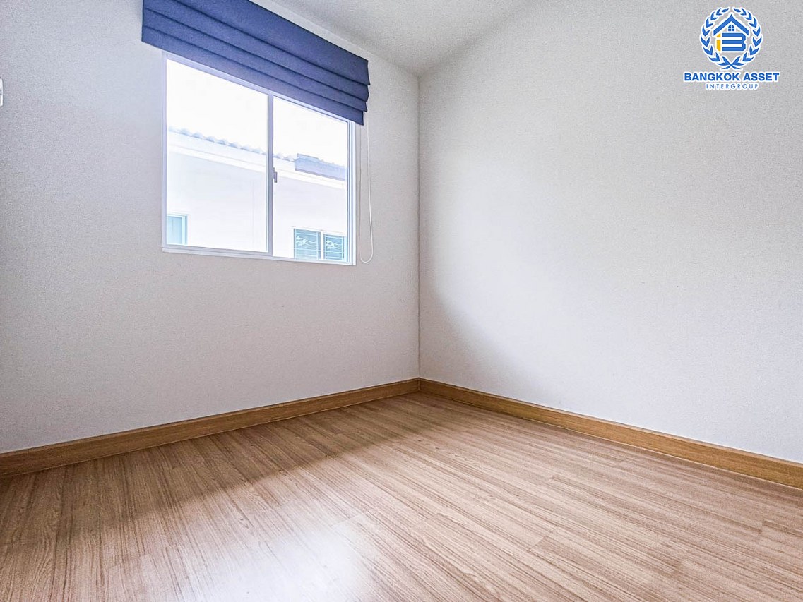 ทาวน์เฮ้าส์มือสองนนทบุรี โครงการ พฤกษาไพร์ม สถานีรถไฟฟ้าบางพลู-ราชพฤกษ์ เนื้อที่เกือบ 18 ตร.ว. ฟังก์ชัน 3 ห้องนอน 2 ห้องน้ำ 1 ที่จอดรถ แถมฟรี! 2 เครื่องปรับอากาศ 1 เครื่องทำน้ำอุ่น บนทำเลดี เพียง 8 นาทีก็ถึงรถไฟฟ้าสายสีม่วง "สถานีบางพลู" ใกล้จุดขึ้นทางด่วน "ศรีรัช" ราคาพิเศษ...