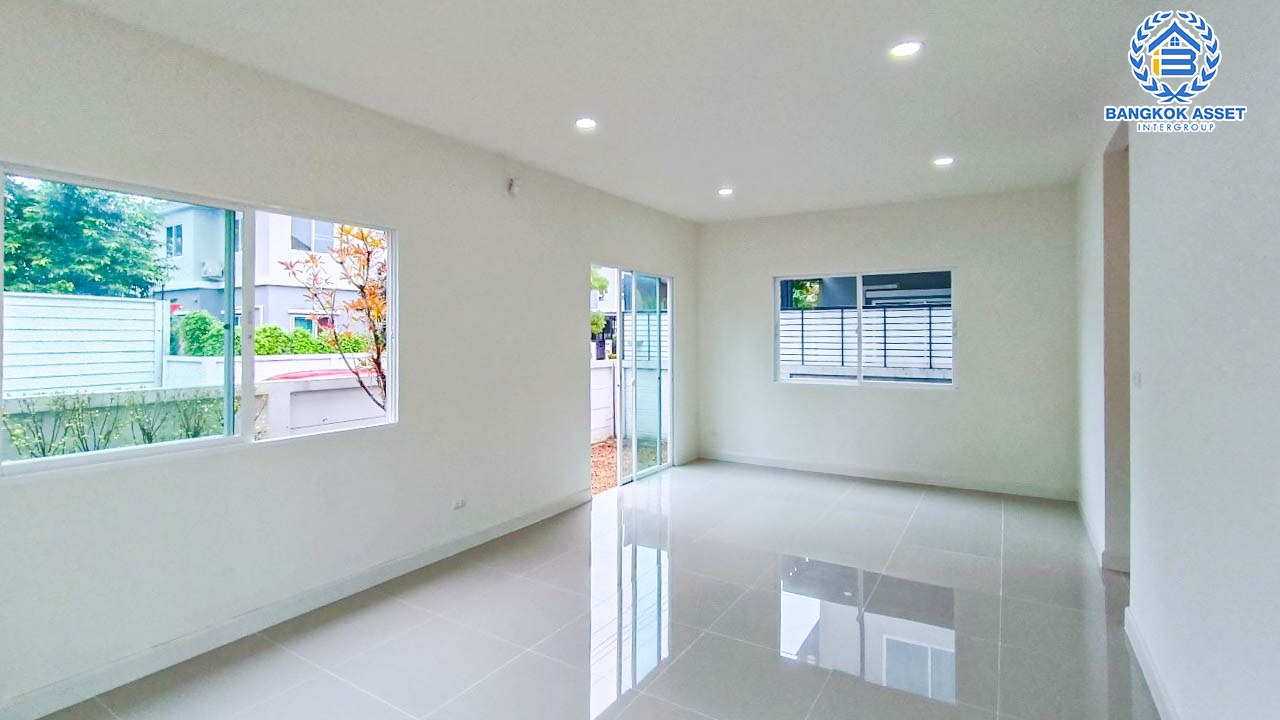 บ้านแฝดมือสอง นนทบุรี โครงการ เพอร์เฟคพาร์ค แจ้งวัฒนะ หลังมุม! เนื้อที่กว้าง 39.10 ตร.ว สภาพสวย เจ้าของเดิมไม่เคยเข้าอยู่ กับฟังก์ชัน 3 ห้องนอน 2 ห้องน้ำ 2 ที่จอดรถ ตั้งบนทำเลแห่งการเดินทาง เชื่อมต่อถนนชัยพฤกษ์, ถนนราชพฤกษ์, ถนนสะพานนนทบุรี-บางบัวทอง และจุดขึ้นทางด่วน "แจ้งวัฒนะ" จองเลย!