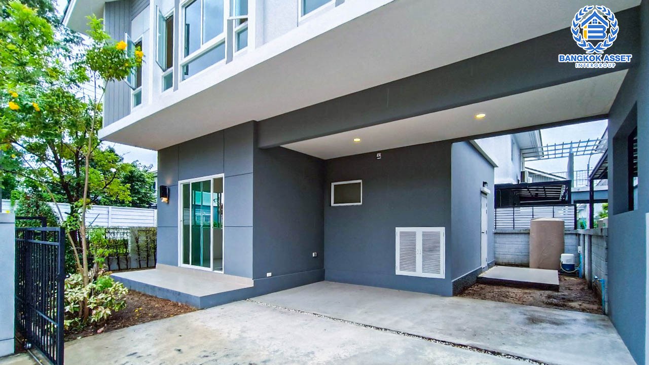 บ้านแฝดมือสอง นนทบุรี โครงการ เพอร์เฟคพาร์ค แจ้งวัฒนะ หลังมุม! เนื้อที่กว้าง 39.10 ตร.ว สภาพสวย เจ้าของเดิมไม่เคยเข้าอยู่ กับฟังก์ชัน 3 ห้องนอน 2 ห้องน้ำ 2 ที่จอดรถ ตั้งบนทำเลแห่งการเดินทาง เชื่อมต่อถนนชัยพฤกษ์, ถนนราชพฤกษ์, ถนนสะพานนนทบุรี-บางบัวทอง และจุดขึ้นทางด่วน "แจ้งวัฒนะ" จองเลย!