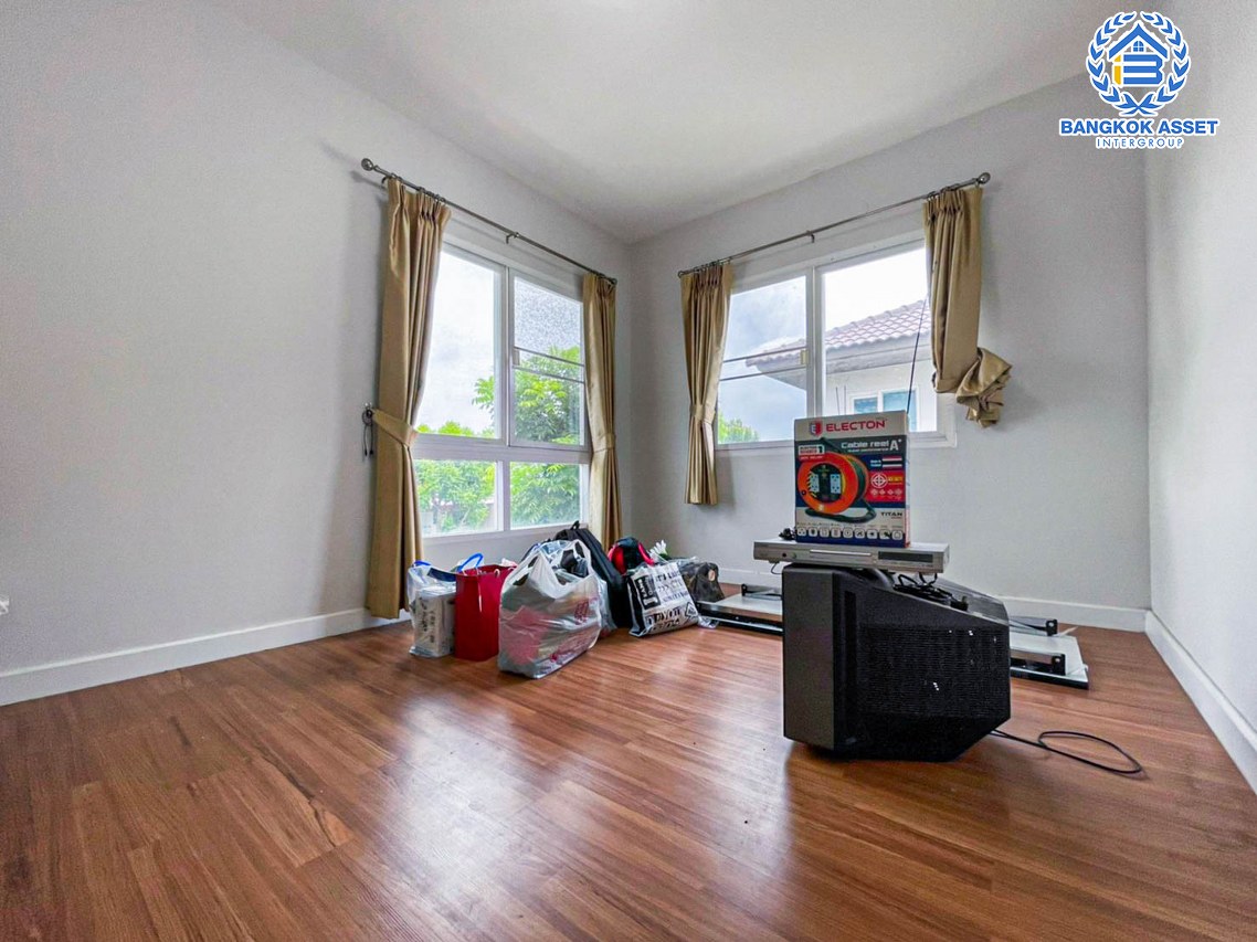 *****บ้านเดี่ยวมือสอง นนทบุรี หมู่บ้าน ชัยพฤกษ์ ปิ่นเกล้า-กาญจนาฯ เนื้อที่กว้างขวางกว่า 62.50  ตร.ว. ฟังก์ชัน 3 ห้องนอน 3 ห้องน้ำ จอดรถได้ 2 คัน บ้านสวย สภาพดี คุณภาพจากแบรนด์ LH ตั้งบนทำเลเดินทางสะดวก เชื่อมต่อถนนหลากหลายเส้นทาง ใกล้เซ็นทรัลเวสต์เกต ทางด่วน "กาญจนาภิเษก"  จองเลย!