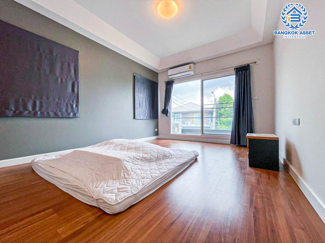 *****บ้านเดี่ยวมือสอง นนทบุรี หมู่บ้าน ชัยพฤกษ์ ปิ่นเกล้า-กาญจนาฯ เนื้อที่กว้างขวางกว่า 62.50  ตร.ว. ฟังก์ชัน 3 ห้องนอน 3 ห้องน้ำ จอดรถได้ 2 คัน บ้านสวย สภาพดี คุณภาพจากแบรนด์ LH ตั้งบนทำเลเดินทางสะดวก เชื่อมต่อถนนหลากหลายเส้นทาง ใกล้เซ็นทรัลเวสต์เกต ทางด่วน "กาญจนาภิเษก"  จองเลย!