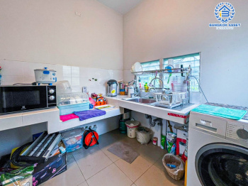 *****บ้านเดี่ยวมือสอง นนทบุรี หมู่บ้าน ชัยพฤกษ์ ปิ่นเกล้า-กาญจนาฯ เนื้อที่กว้างขวางกว่า 62.50  ตร.ว. ฟังก์ชัน 3 ห้องนอน 3 ห้องน้ำ จอดรถได้ 2 คัน บ้านสวย สภาพดี คุณภาพจากแบรนด์ LH ตั้งบนทำเลเดินทางสะดวก เชื่อมต่อถนนหลากหลายเส้นทาง ใกล้เซ็นทรัลเวสต์เกต ทางด่วน "กาญจนาภิเษก"  จองเลย!