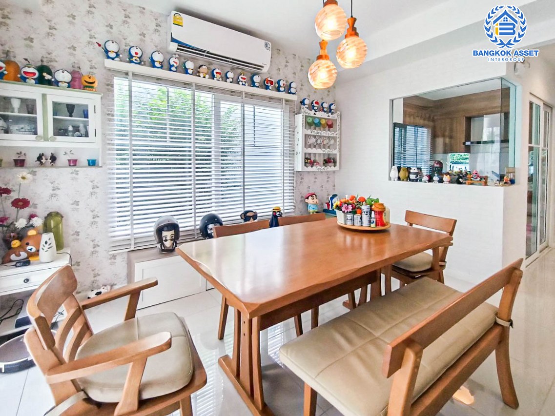 *****บ้านเดี่ยวมือสอง โครงการ วิลลาจจิโอ รังสิต-คลองสาม เนื้อที่ 55 ตร.ว. ฟังก์ชัน 3 ห้องนอน 3 ห้องน้ำ 2 ที่จอดรถ บ้านสวยพร้อมเข้าอยู่ เนื้อที่กว้างขวาง แถมฟรี! แอร์ และเครื่องดูดควัน บนทำเลที่ดี เข้า-ออกถนนหลายเส้นทาง ใกล้รถไฟฟ้าสายสีเขียว "สถานีคูคต" เชื่อมต่อดอนเมือง-โทลเวย์ จองเลย!