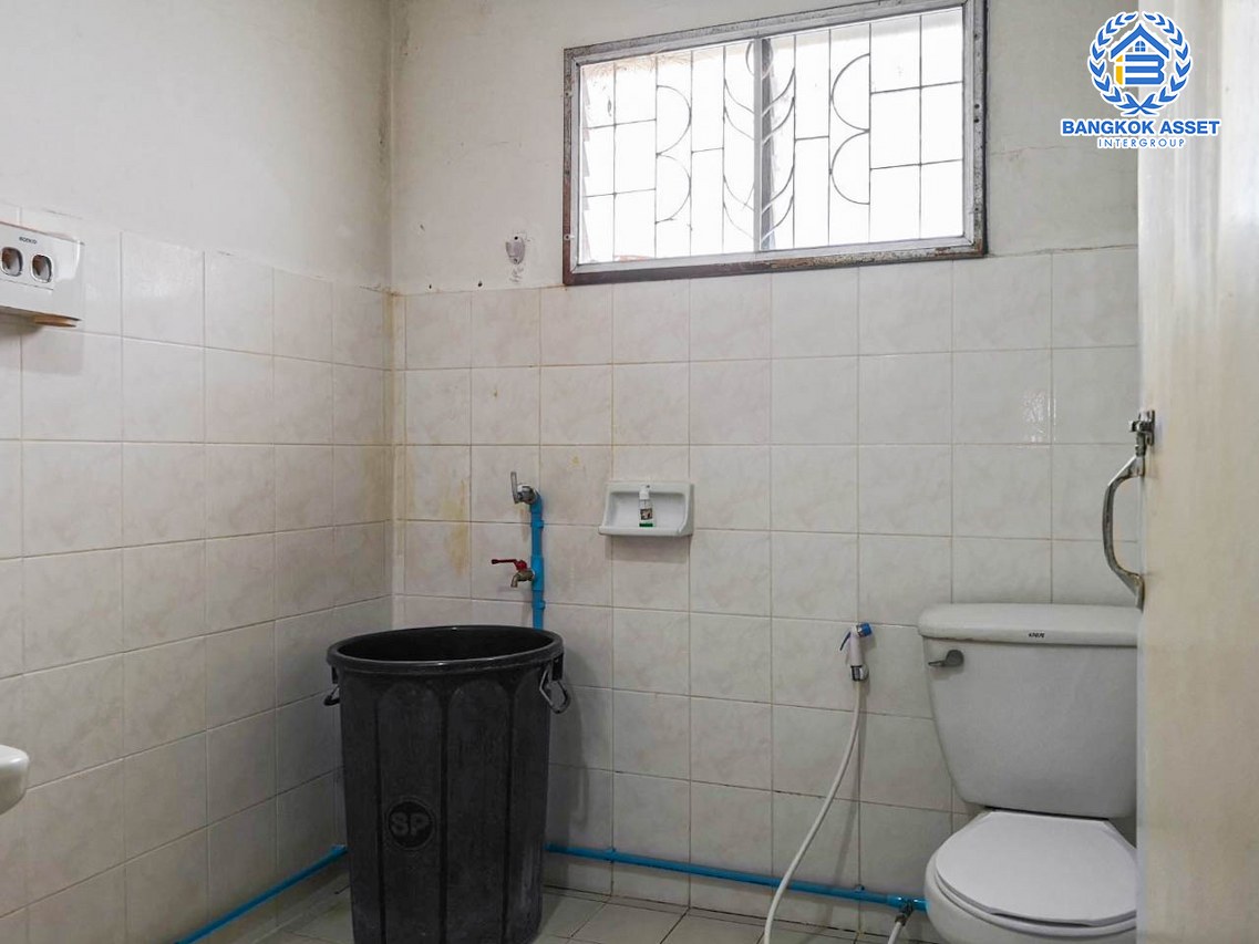 *****บ้านเดี่ยวมือสองปทุมธานี โครงการ มัฆวานรังสรรค์ รังสิต-นครนายก เนื้อที่กว้างขวางถึง 70 ตร.ว. ฟังก์ชัน 4 ห้องนอน 3 ห้องน้ำ 2 ที่จอดรถ บรรยากาศร่มรื่น บ้านพร้อมอยู่ พร้อมของแถมเพียบ! บนทำเลเดินทาง 30 นาทีถึงน้ำตก-นครนายก ใกล้จุดขึ้นทางด่วน