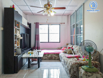 *****บ้านเดี่ยวมือสองปทุมธานี โครงการ มัฆวานรังสรรค์ รังสิต-นครนายก เนื้อที่กว้างขวางถึง 70 ตร.ว. ฟังก์ชัน 4 ห้องนอน 3 ห้องน้ำ 2 ที่จอดรถ บรรยากาศร่มรื่น บ้านพร้อมอยู่ พร้อมของแถมเพียบ! บนทำเลเดินทาง 30 นาทีถึงน้ำตก-นครนายก ใกล้จุดขึ้นทางด่วน