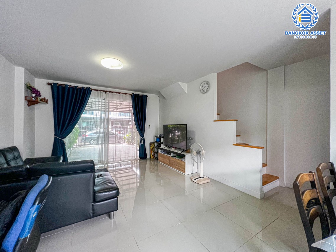 *****ทาวน์เฮ้าส์มือสองนนทบุรี โครงการ ศุภาลัย พรีโม่ วงแหวนปิ่นเกล้า-พระราม5 #หลังมุม เนื้อที่กว้าง 23.4 ตร.ว. ฟังก์ชัน 3 ห้องนอน 2 ห้องน้ำ 2 ที่จอดรถ บ้านสภาพพร้อมอยู่ บนทำเลแห่งการเดินทาง เชื่อมต่อ ถนนกาญจนาภิเษก,  ถนนครอินทร์ ใกล้จุดขึ้นทางด่วน "ศรีรัช" ราคาคุ้ม!