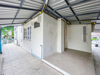 *****บ้านเดี่ยวมือสอง กรุงเทพ หมู่บ้าน บ้านภาณุ ปิ่นเกล้า-ตลิ่งชัน หลังมุม เนื้อที่กว้างขวางถึง 79.50  ตร.ว. ฟังก์ชัน 4 ห้องนอน 4 ห้องน้ำ ที่จอดรถ 2 คัน บ้านหลังใหญ่ ได้พื้นที่ใช้สอยกว้างขวาง ภายในสภาพสวยงาม การเดินทางสะดวกสบาย เชื่อมต่อถนนกาญจนาภิเษก, ถนนพุทธมณฑลสาย2 ใกล้ทางด่วน "ศรีรัช" จองเลยวันนี้!