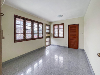 *****บ้านเดี่ยวมือสอง กรุงเทพ หมู่บ้าน บ้านภาณุ ปิ่นเกล้า-ตลิ่งชัน หลังมุม เนื้อที่กว้างขวางถึง 79.50  ตร.ว. ฟังก์ชัน 4 ห้องนอน 4 ห้องน้ำ ที่จอดรถ 2 คัน บ้านหลังใหญ่ ได้พื้นที่ใช้สอยกว้างขวาง ภายในสภาพสวยงาม การเดินทางสะดวกสบาย เชื่อมต่อถนนกาญจนาภิเษก, ถนนพุทธมณฑลสาย2 ใกล้ทางด่วน "ศรีรัช" จองเลยวันนี้!