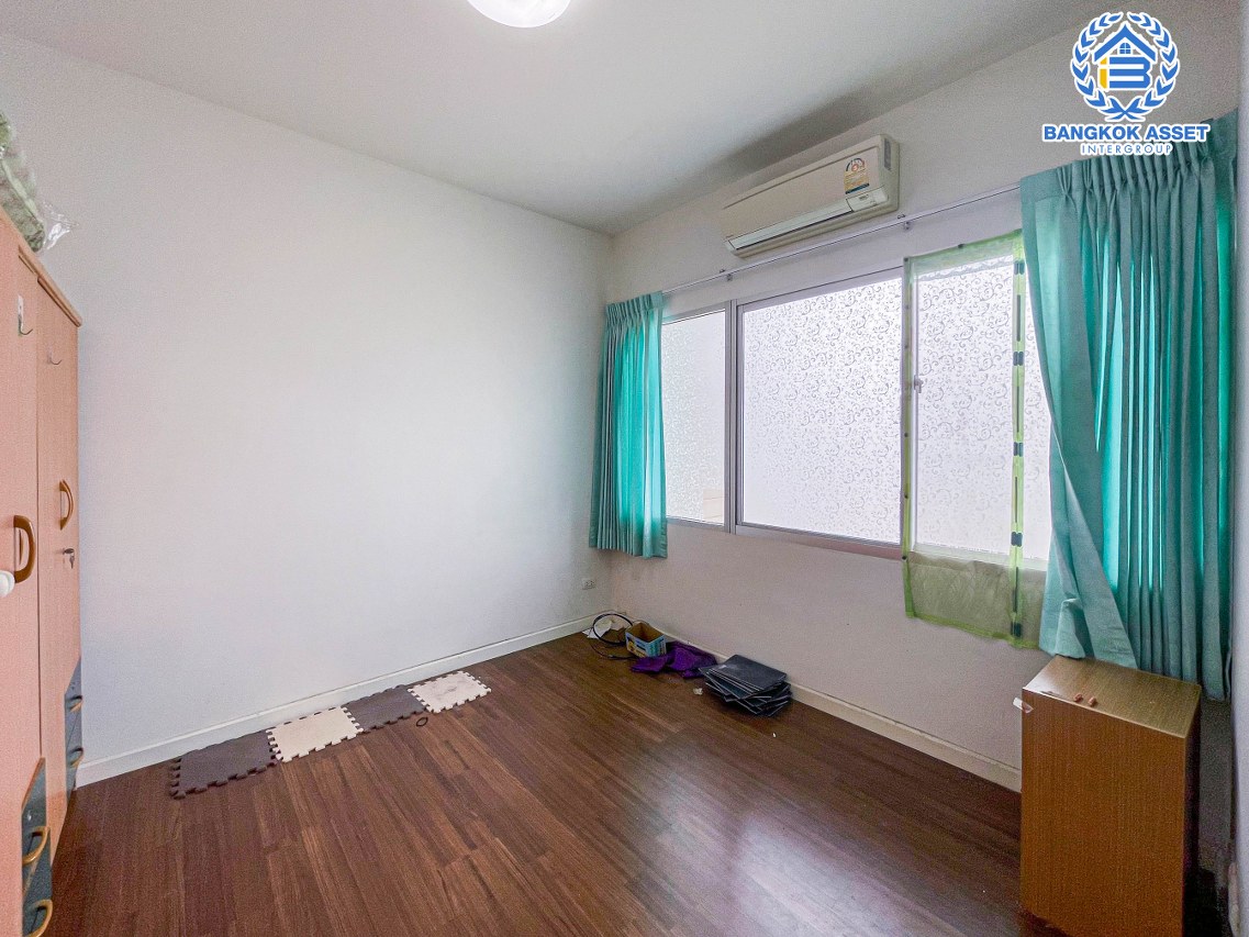 *****ทาวน์โฮมมือสองกรุงเทพมหานคร โครงการ ทาวน์พลัส ประชาอุทิศ เนื้อที่ 18.1 ตร.ว. ฟังก์ชัน 3 ห้องนอน 3 ห้องน้ำ 1 ที่จอดรถ เหมาะอยู่อาศัย หรือทำออฟฟิศ เดินทางสะดวก เพียง 5 นาทีถึงจุดขึ้นทางด่วน "กาญจนาภิเษก" ราคาถูกสุดในโครงการ!