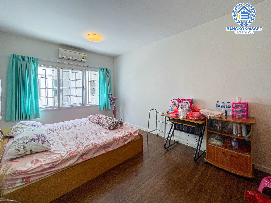 *****ทาวน์โฮมมือสองกรุงเทพมหานคร โครงการ ทาวน์พลัส ประชาอุทิศ เนื้อที่ 18.1 ตร.ว. ฟังก์ชัน 3 ห้องนอน 3 ห้องน้ำ 1 ที่จอดรถ เหมาะอยู่อาศัย หรือทำออฟฟิศ เดินทางสะดวก เพียง 5 นาทีถึงจุดขึ้นทางด่วน "กาญจนาภิเษก" ราคาถูกสุดในโครงการ!