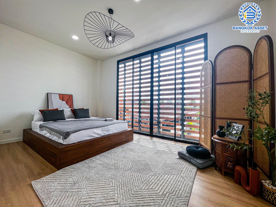 *****ทาวน์เฮ้าส์มือสองกรุงเทพมหานคร กับหมู่บ้าน ซอยแจ้งวัฒนะ6 จากผู้พัฒนาคุณภาพ Prompt เนื้อที่ 33.2 ตร.ว. หลังมุม! ตกแต่งสวยงาม พร้อมเฟอร์นิเจอร์! และฟังก์ชัน 3 ห้องนอน 3 ห้องน้ำ 2 ที่จอดรถ เดินทางสะดวก เชื่อมต่อถนนวิภาวดีรังสิต, ถนนแจ้งวัฒนะ ทำเลทองใกล้สนามบินดอนเมือง