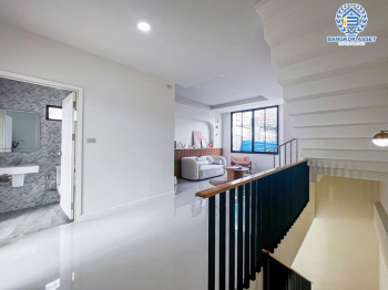 *****ทาวน์เฮ้าส์มือสองกรุงเทพมหานคร กับหมู่บ้าน ซอยแจ้งวัฒนะ6 จากผู้พัฒนาคุณภาพ Prompt เนื้อที่ 33.2 ตร.ว. หลังมุม! ตกแต่งสวยงาม พร้อมเฟอร์นิเจอร์! และฟังก์ชัน 3 ห้องนอน 3 ห้องน้ำ 2 ที่จอดรถ เดินทางสะดวก เชื่อมต่อถนนวิภาวดีรังสิต, ถนนแจ้งวัฒนะ ทำเลทองใกล้สนามบินดอนเมือง