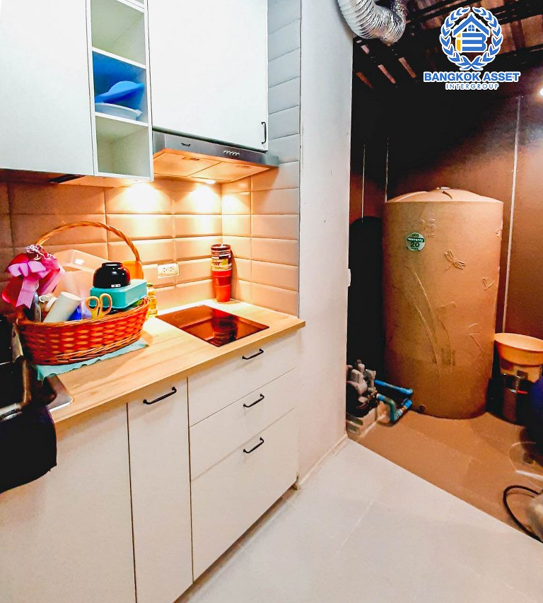 *****ทาวน์เฮ้าส์มือสอง โครงการ บ้านกลางเมือง สุขุมวิท77 เนื้อที่ 20 ตร.ว. ฟังก์ชัน 3 ห้องนอน 3 ห้องน้ำ 2 ที่จอดรถ เรียบหรูสไตล์ Minimal มีความเป็นส่วนตัว ทำเลดี เชื่อมต่อถนนรามคำแหง, ถนนสุขุมวิท77, ถนนพัฒนาการ ใกล้รถไฟฟ้าสายสีเขียว "สถานีอ่อนนุช" และจุดขึ้นทางด่วน "รามอินทรา-อาจณรงค์"