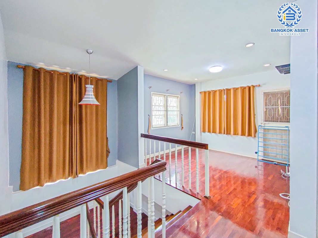 *****บ้านเดี่ยวมือสองกรุงเทพมหานคร หมู่บ้านเพิ่มทรัพย์ บางแค16 เนื้อที่ 55 ตร.ว. สวยงาม พร้อมอยู่ ฟังก์ชัน 3 ห้องนอน 2 ห้องน้ำ 2 ที่จอดรถ แถมฟรี! ปั๊มน้ำและแทงค์น้ำ ทำเลดี เดินทางสะดวก เชื่อมต่อถนนกัลปพฤกษ์, ถนนกาญจนาภิเษก, ถนนเอกชัย ใกล้ตลาดอินดี้ กัลปพฤกษ์และห้างสรรพสินค้า "เดอะมอลบางแค"