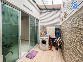 *****ทาวน์เฮ้าส์มือสองกรุงเทพมหานคร โครงการ เดอะคอนเนค เกษตร-นวมินทร์ เนื้อที่ 22.3 ตร.ว โดดเด่น สไตล์โมเดิร์น กับฟังก์ชัน 3 ห้องนอน 2 ห้องน้ำ 3 ที่จอดรถ ฟรี! 2 เครื่องปรับอากาศ, ปั้มน้ำ, แทงค์น้ำ พร้อมเฟอร์นิเจอร์ ทำเลเดินทางสะดวก เชื่อมต่อถนนประเสริฐมนูกิจ, ถนนนวมินทร์ ใกล้ทางด่วน "ฉลองรัช"